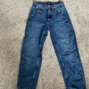 BDG Carrot Jeans